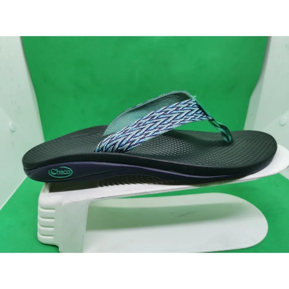 Chaco Thong Sandals Womens Size 8 Slip On Nylon Strap Recreational Beach Slipper